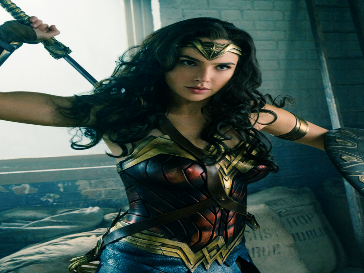 Wonder Woman Announces She's Pregnant With A Wonder Baby