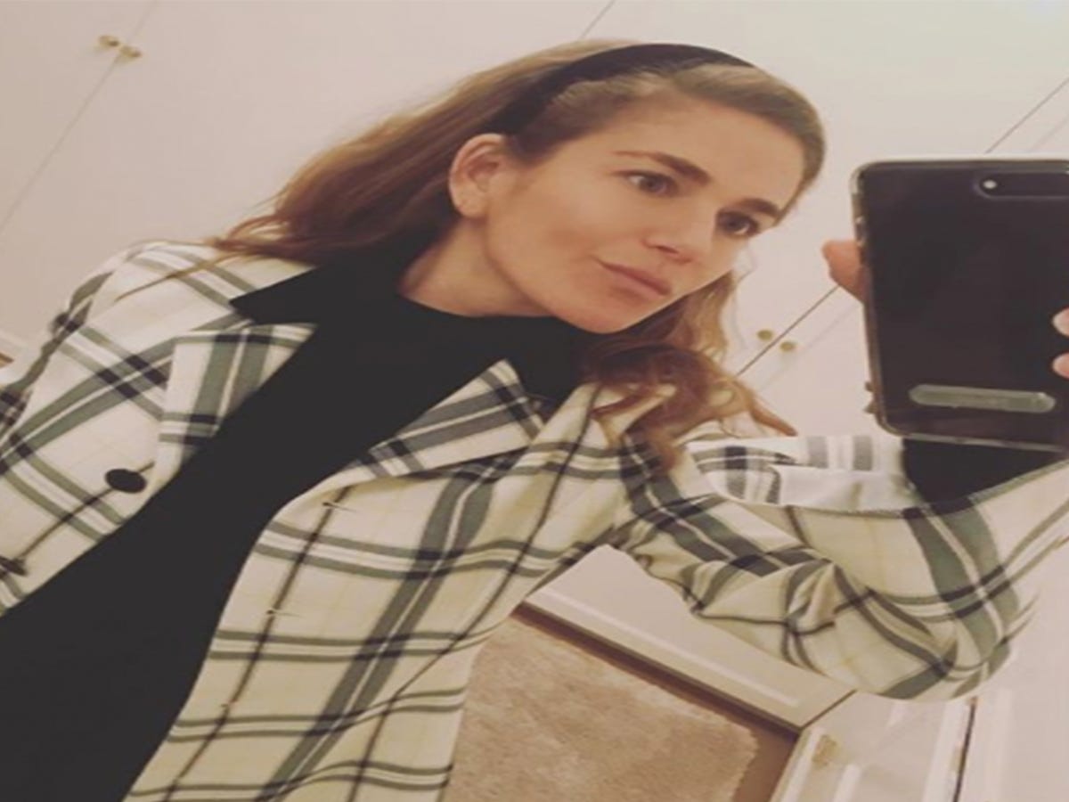 Dig Out Your Plastic Clips & Blair Waldorf Headbands -- They're Officially Back
