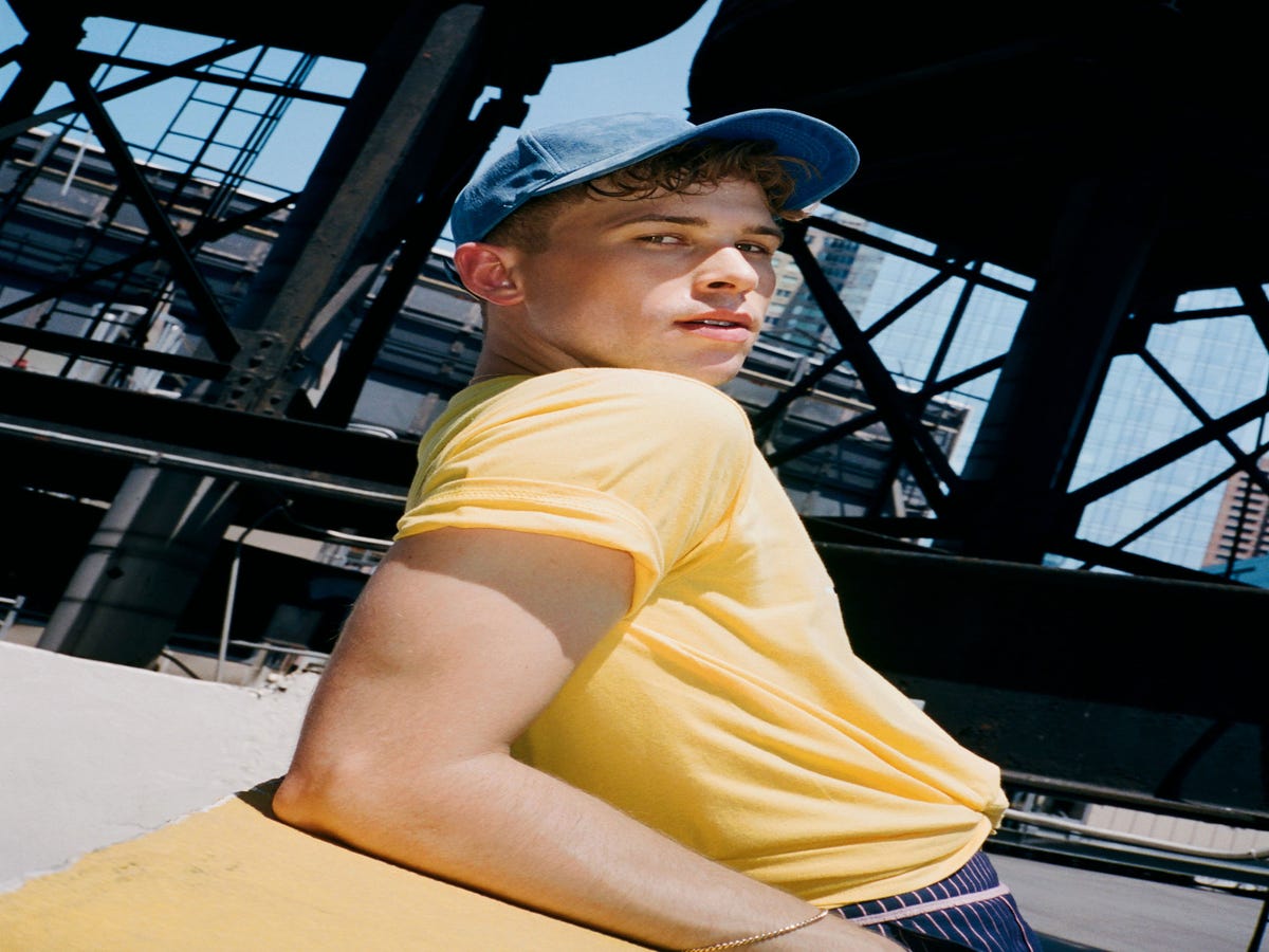Tommy Dorfman's Latest Fashion Statement: Gender