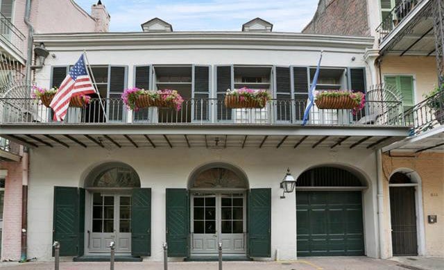 Brad-and-Angelina's-New-Orleans-home-embed1