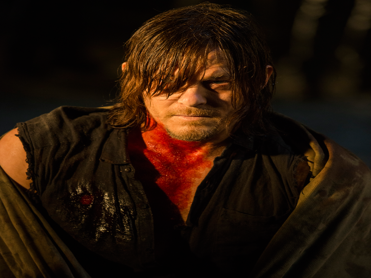 We're Still Not Buying That Daryl Might Die On The Walking Dead