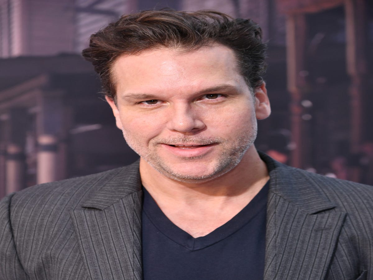 Dane Cook's Rant About Nick Cannon's Magenta Turban Is The Best Thing You'll Read All Day