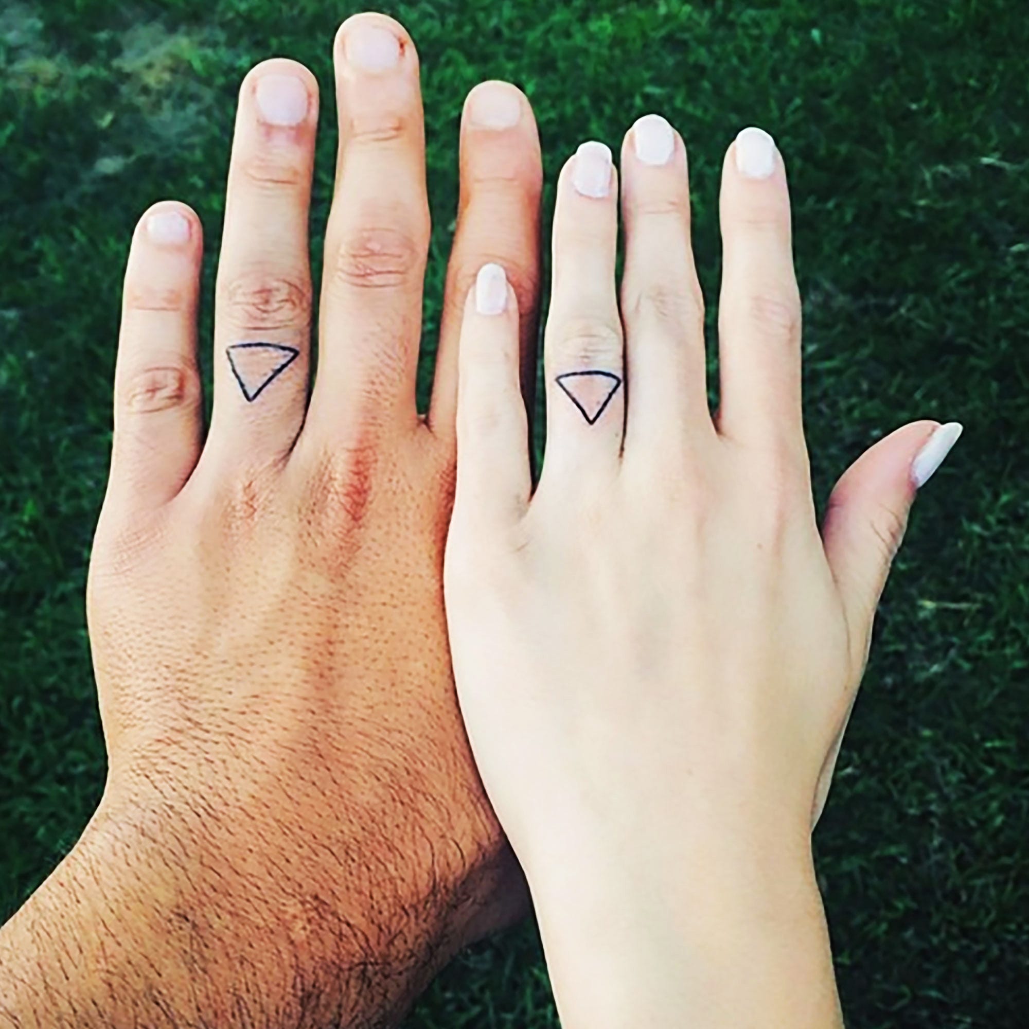 engagement ring finger tattoo ideas engagement ring finger tattoo ideas