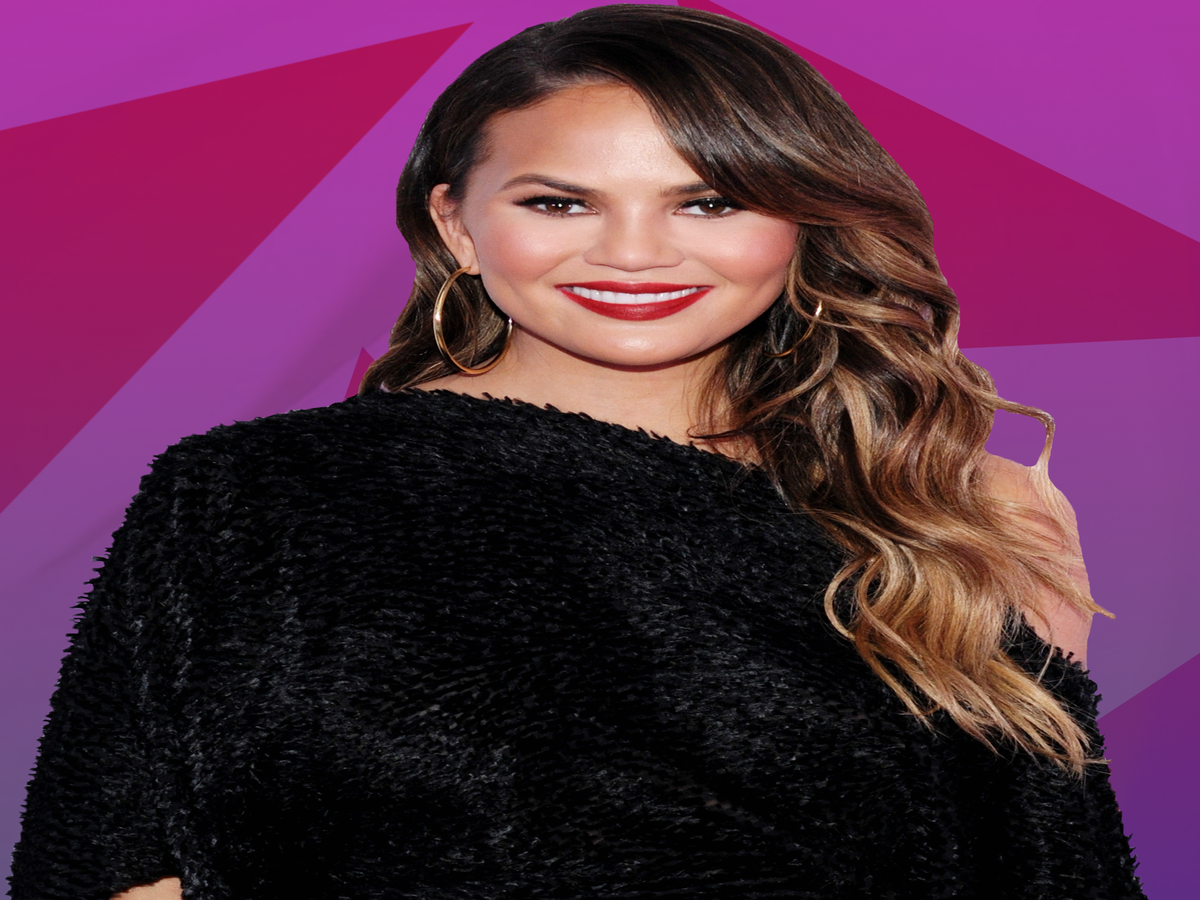 Chrissy Teigen Missed Thanksgiving Dinner, So She Cooked A Korean Feast, Instead