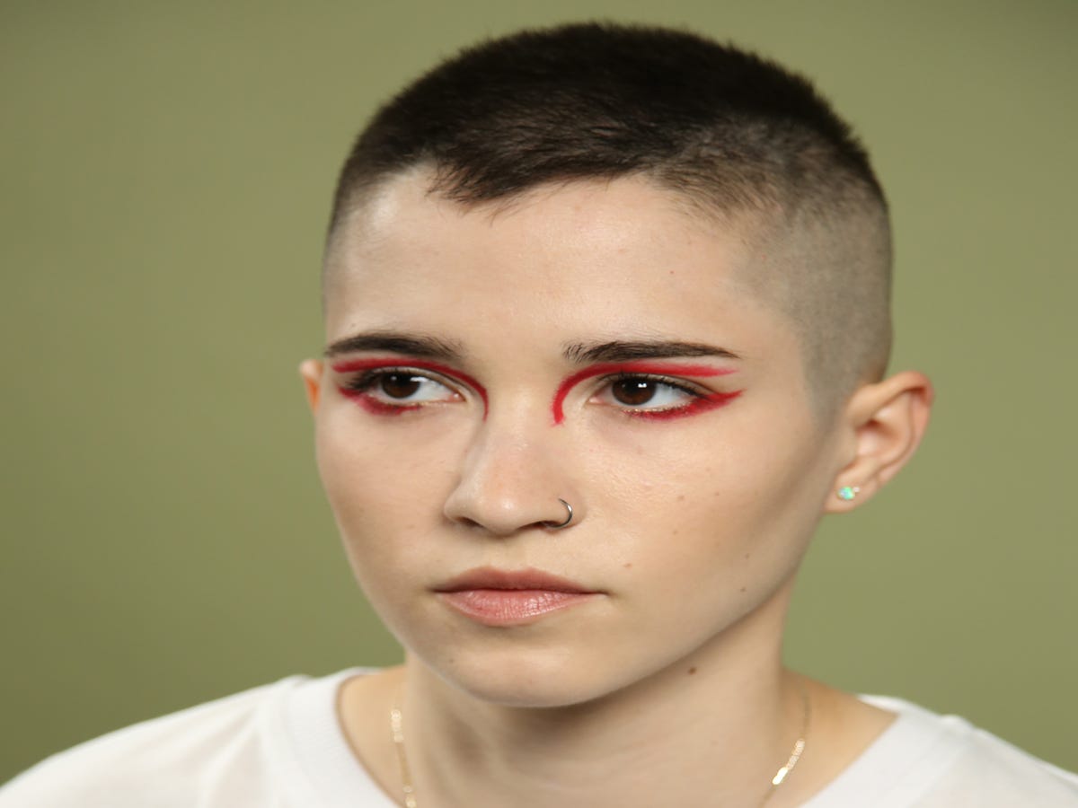 Bored With Your Makeup? Give Red Liner A Try