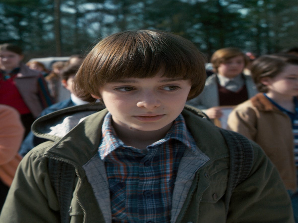 Why It's Impossible To Guess Whose Hair Is Real & Whose Is Fake In Stranger Things 2