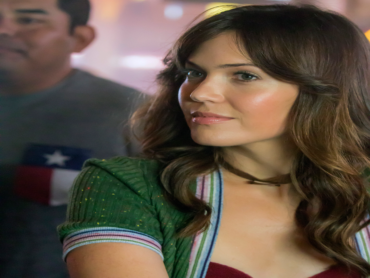 A Hollywood Dress You Can Actually Wear IRL -- Mandy Moore Found It