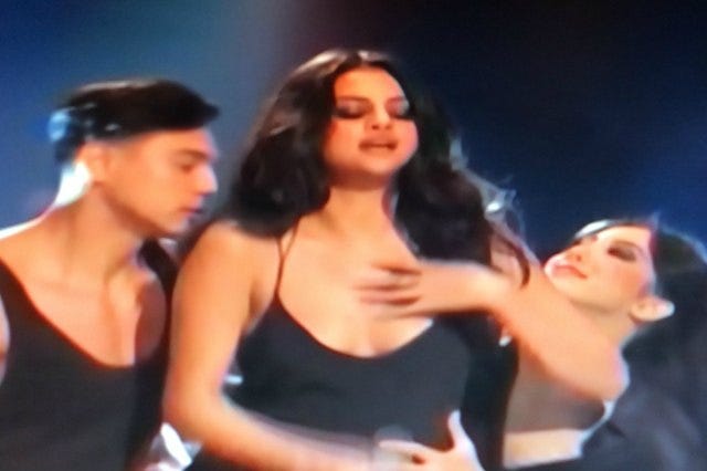 Hands_Gomez_Embed
