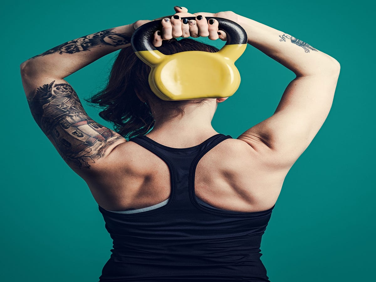 What A CrossFit Competitor's Stomach Looks Like When She's Sitting Down