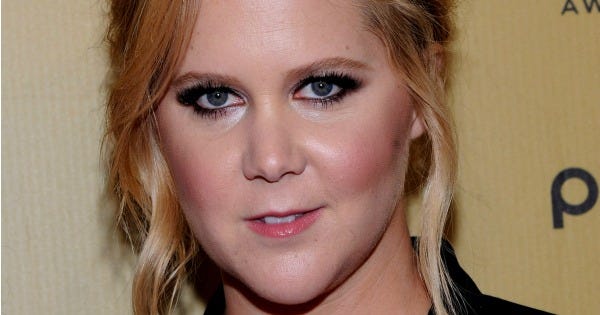 Amy Schumer's Going To Give A "Disappointing Lap Dance" For Charity - Refinery29