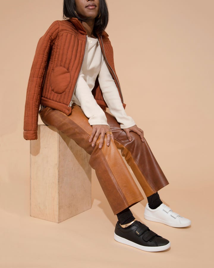 How To Wear Mismatched Shoes Trend Photos