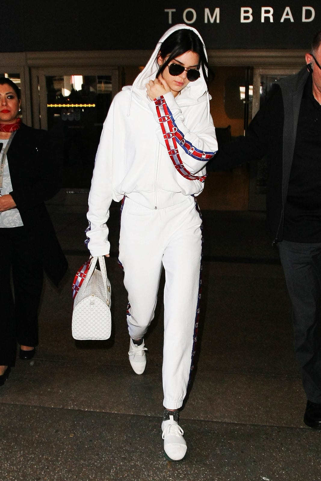 sheck wes vetements socks sle vetements chion hoodies celebrity look kylie jenner sheck wes vetements socks sle vetements chion hoodies celebrity look kylie jenner