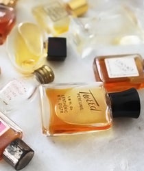 THE Guide To Sniffing Out Vintage Perfumes THE Guide To Sniffing Out Vintage Perfumes