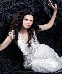 once-upon-a-time-fairytale-makeup-snow-white-main