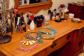 Beauty Tips - Hair and Makeup Tutorials