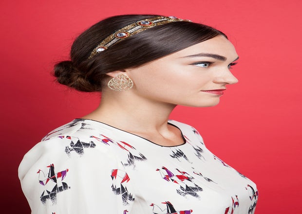 4 DIY Hairstyles You Can Do In 10 Minutes 4 DIY Hairstyles You Can Do In 10 Minutes