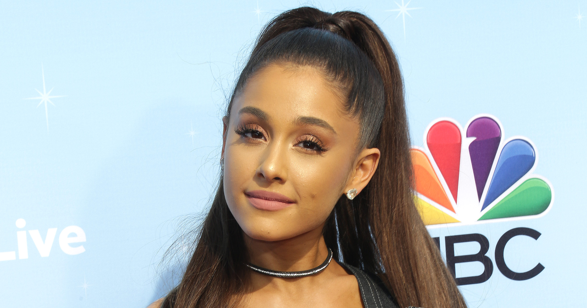 ariana-grande-video-sweet-as-candy-new-perfume