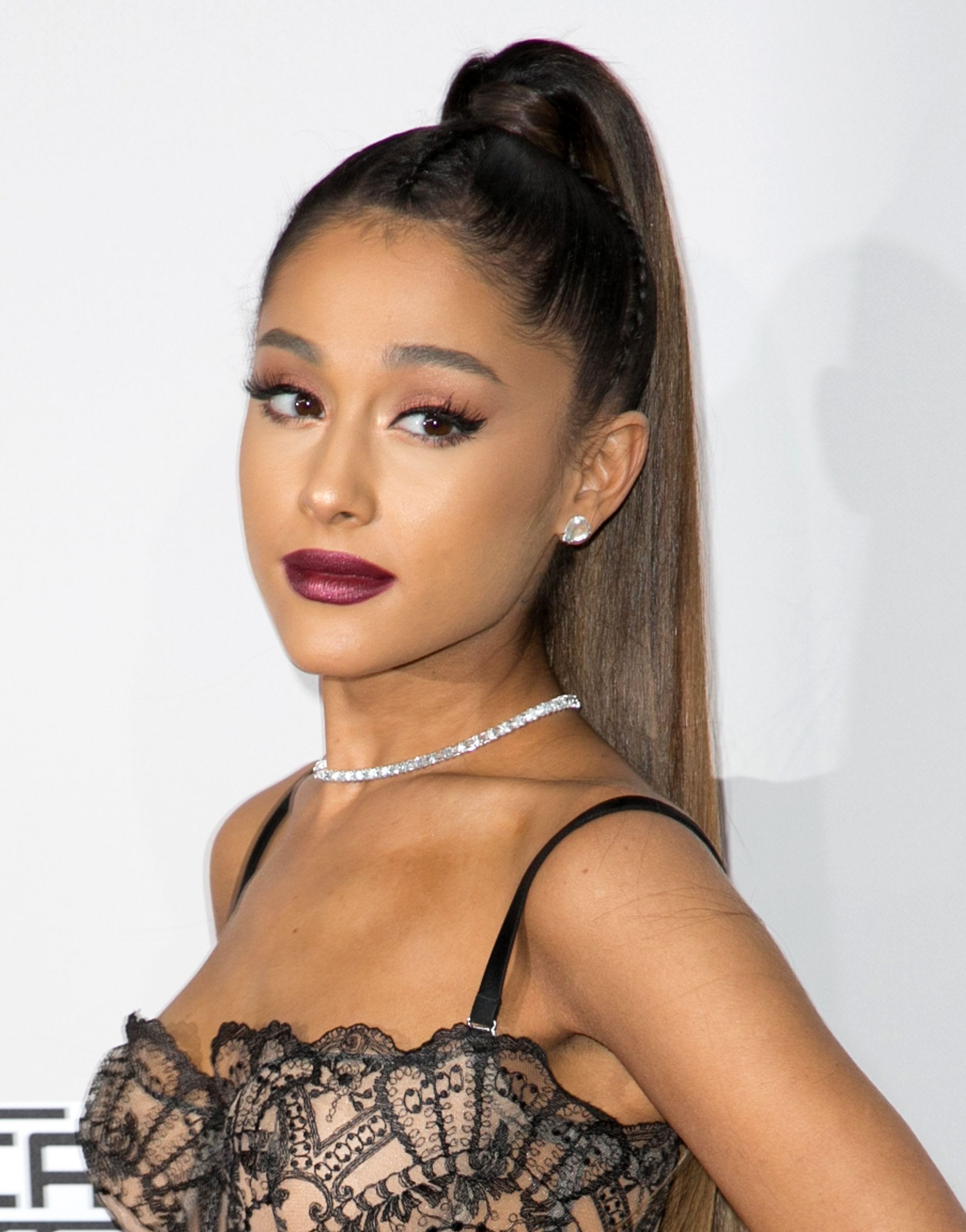 Ariana Grande New Music Video New Look Future Sexy Song