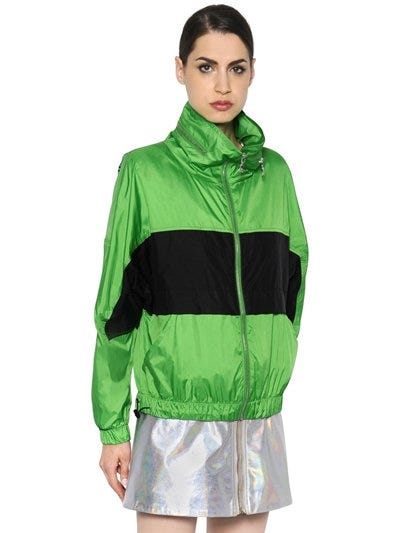 What To Wear In Different Temperatures- Weather Outfits