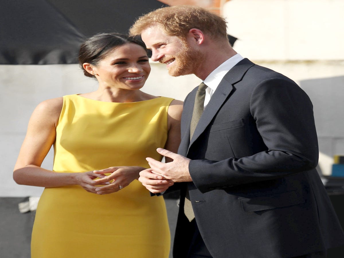 Say It With Art: Get Your Bae The Same Painting Prince Harry Gave Meghan Markle