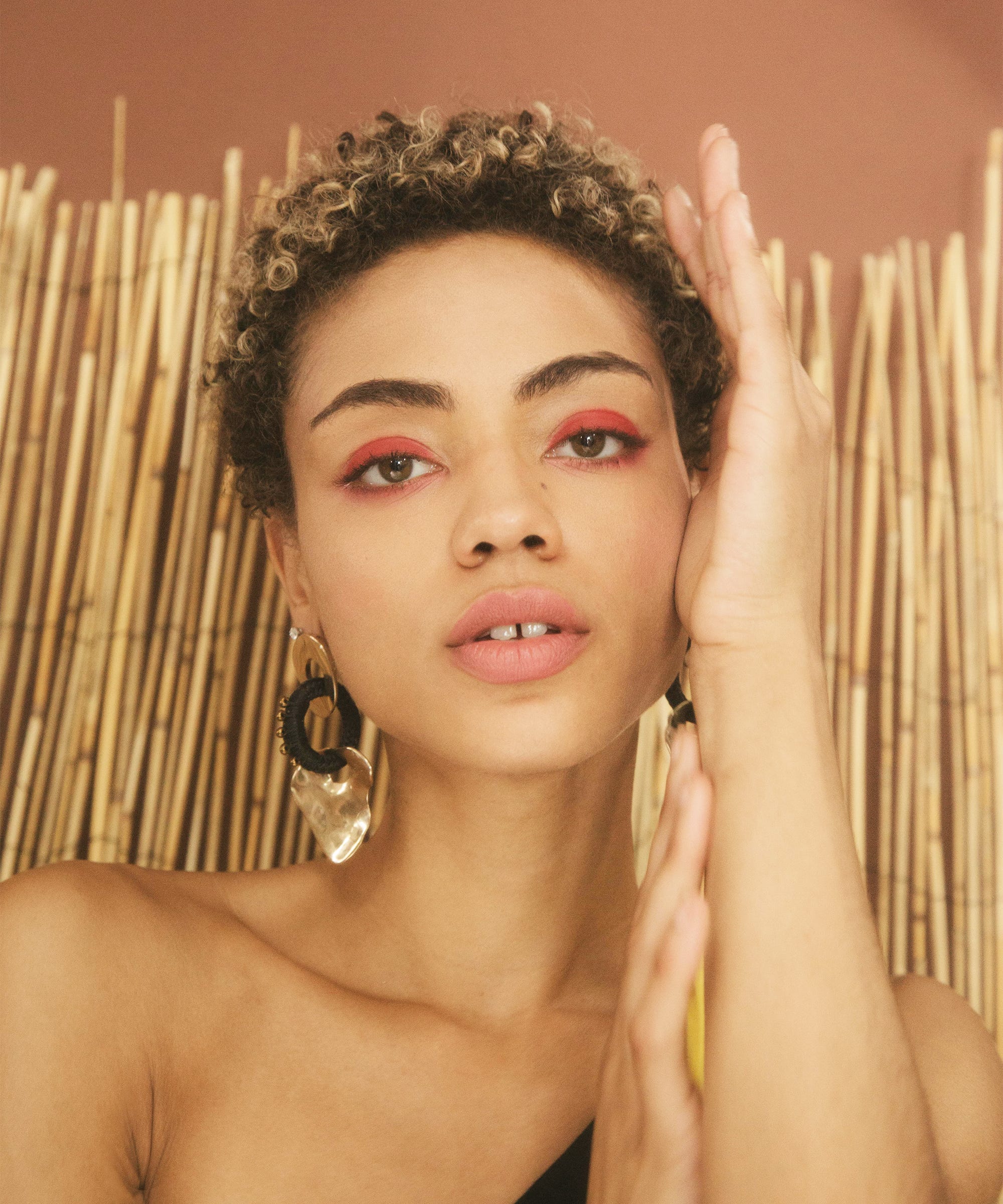 Trend Alert: Diamond Eyebrows Are Now aThing Trend Alert: Diamond Eyebrows Are Now aThing new pictures Trend Alert: Diamond Eyebrows Are Now aThing Trend Alert: Diamond Eyebrows Are Now aThing new pictures