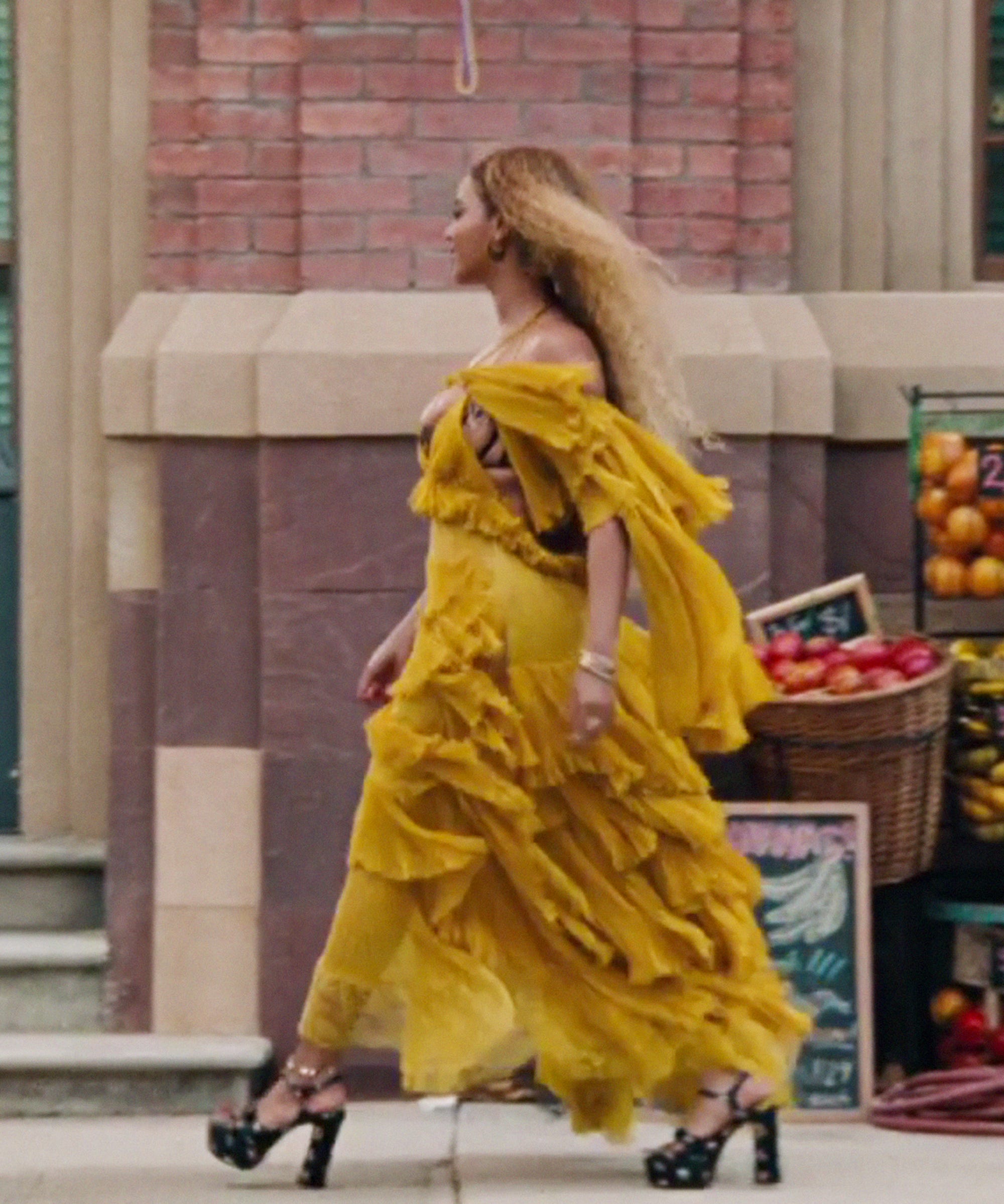 Beyonce Lemonade Yellow Dress Oshun Roberto Cavalli