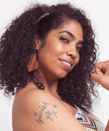 delilah-green-curly-hairstyles-op