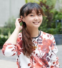 Opener_Insta_PonytailWithATwist_LaurenPerstein