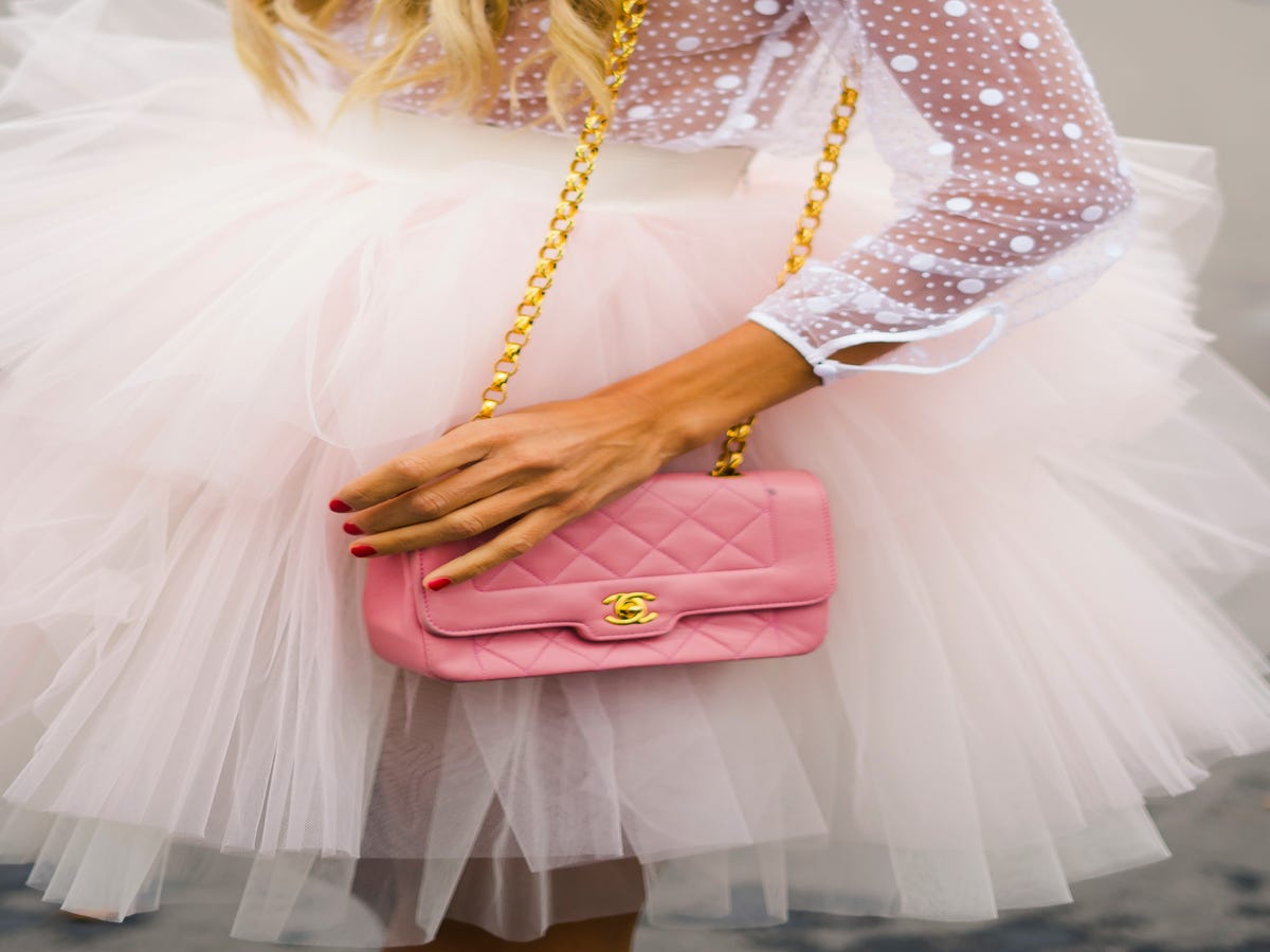 The Prettiest Pink Nail Polishes Ever Created, According To The Pros