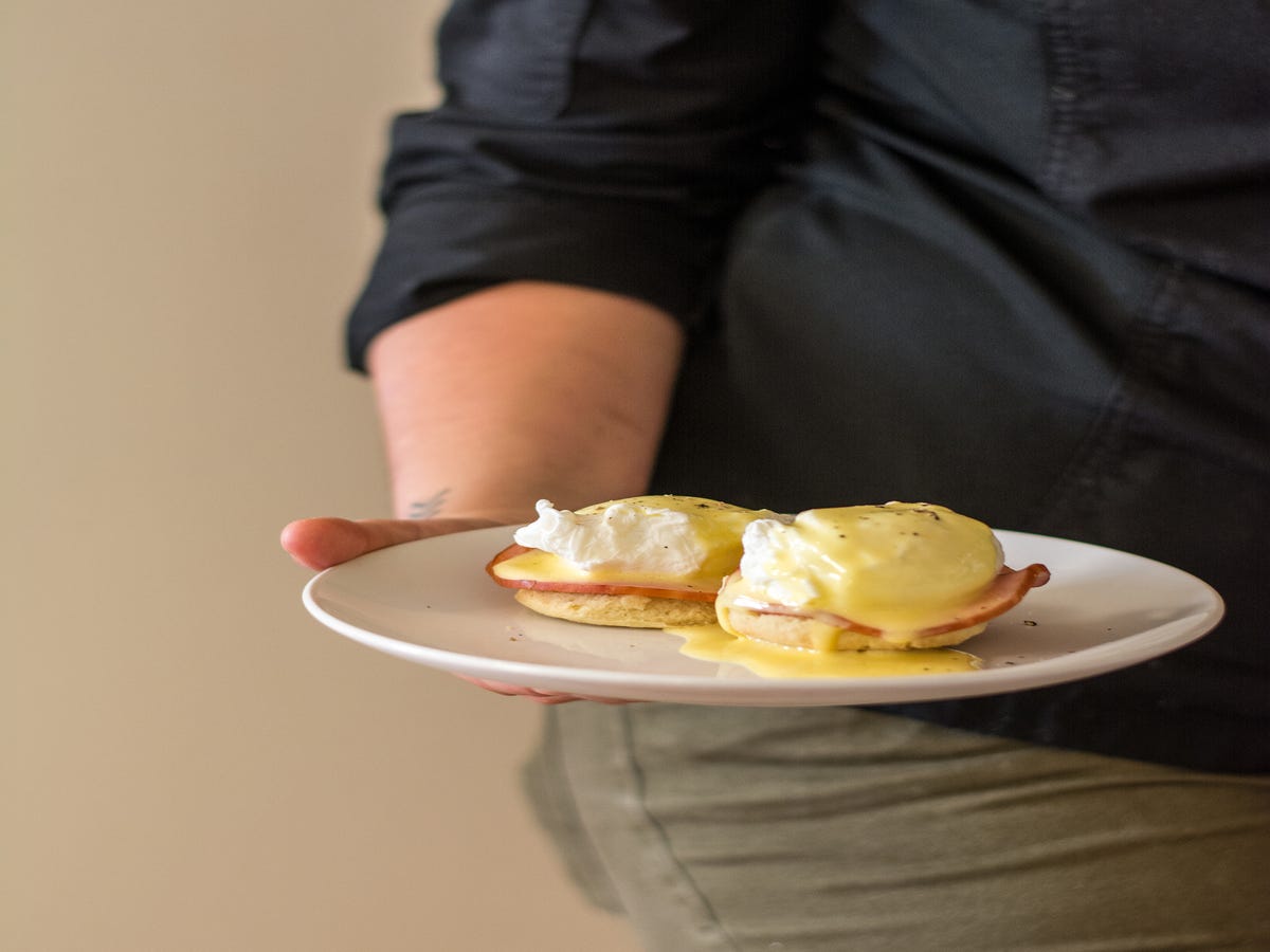 The Eggs Benedict Recipe So Easy, I Made It In A Terrible NYC Kitchen