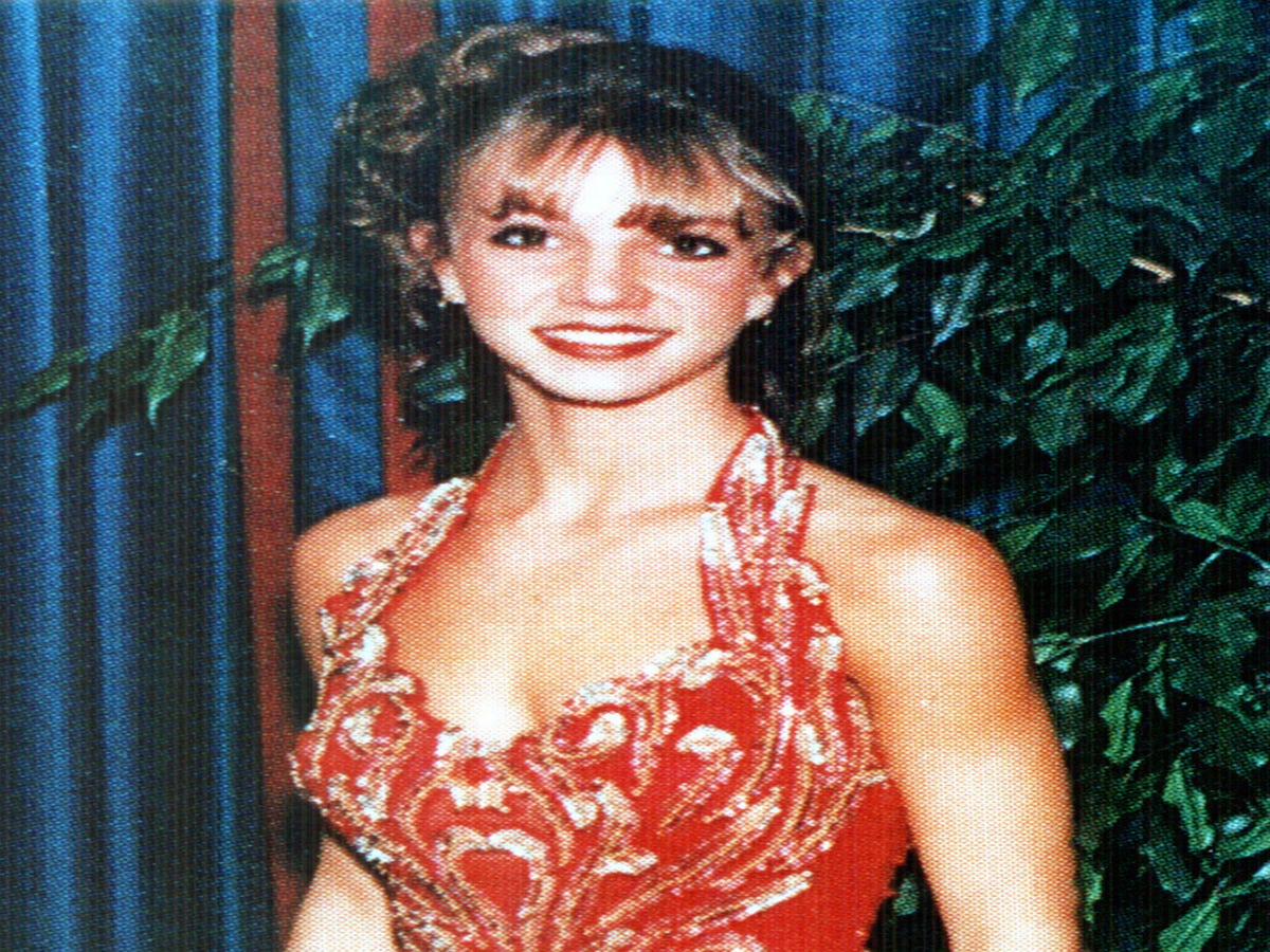 This Is What All Your Favorite Stars Looked Like On Prom Night