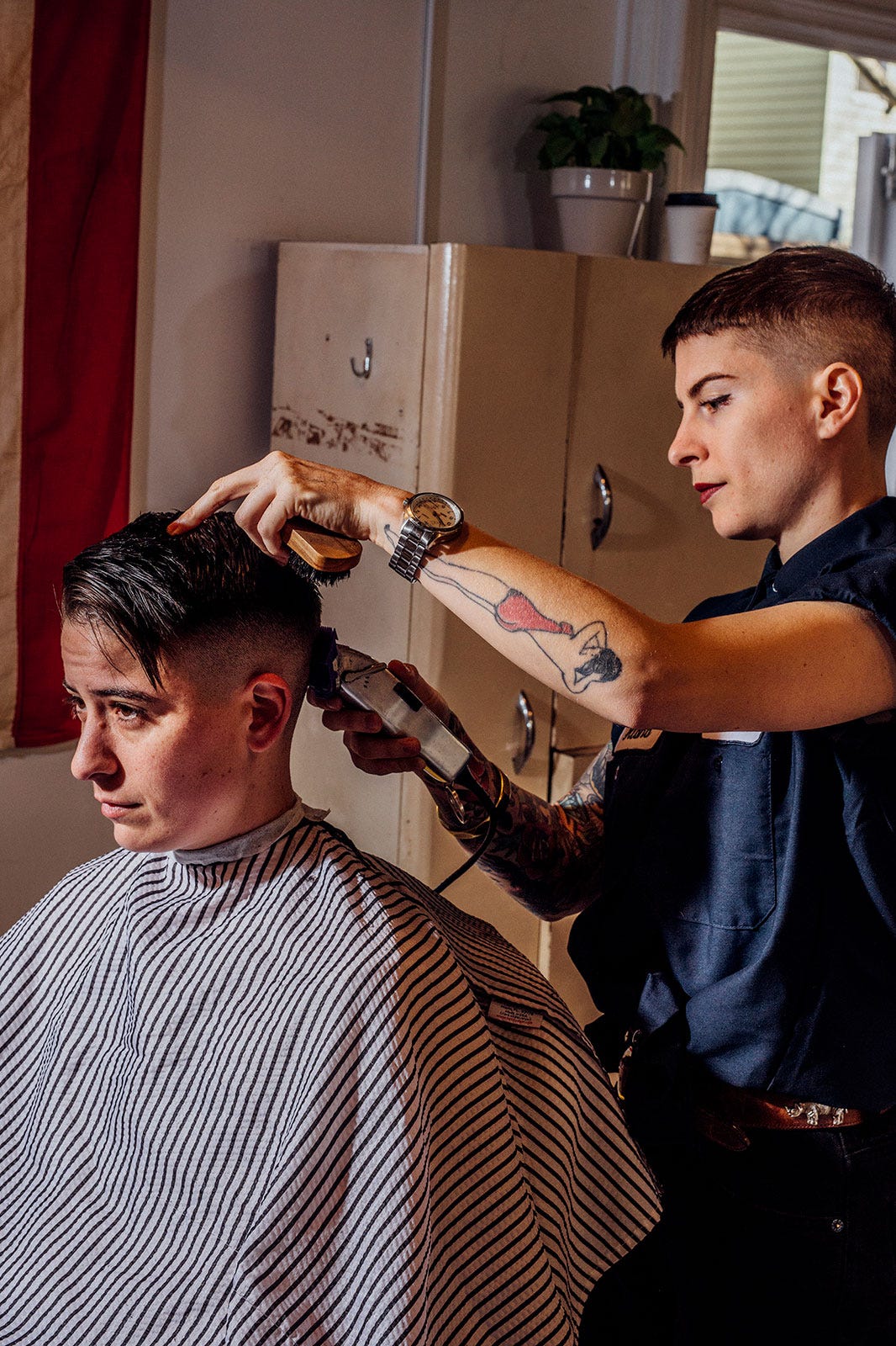 womens barber shop haircuts