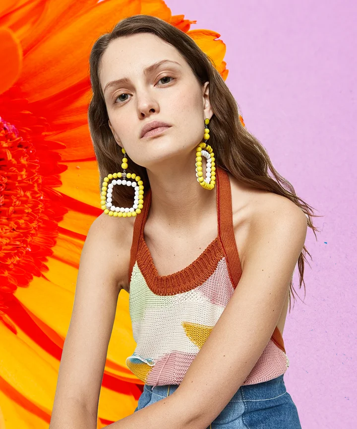 2018 Earring Trends Hoops Flowers Tels If We Could Round Up 2018 S Earrings Into One Overarching Trend It D Be Statement But Seeing As That Term Doesn T Hold Too Much Clout Since
