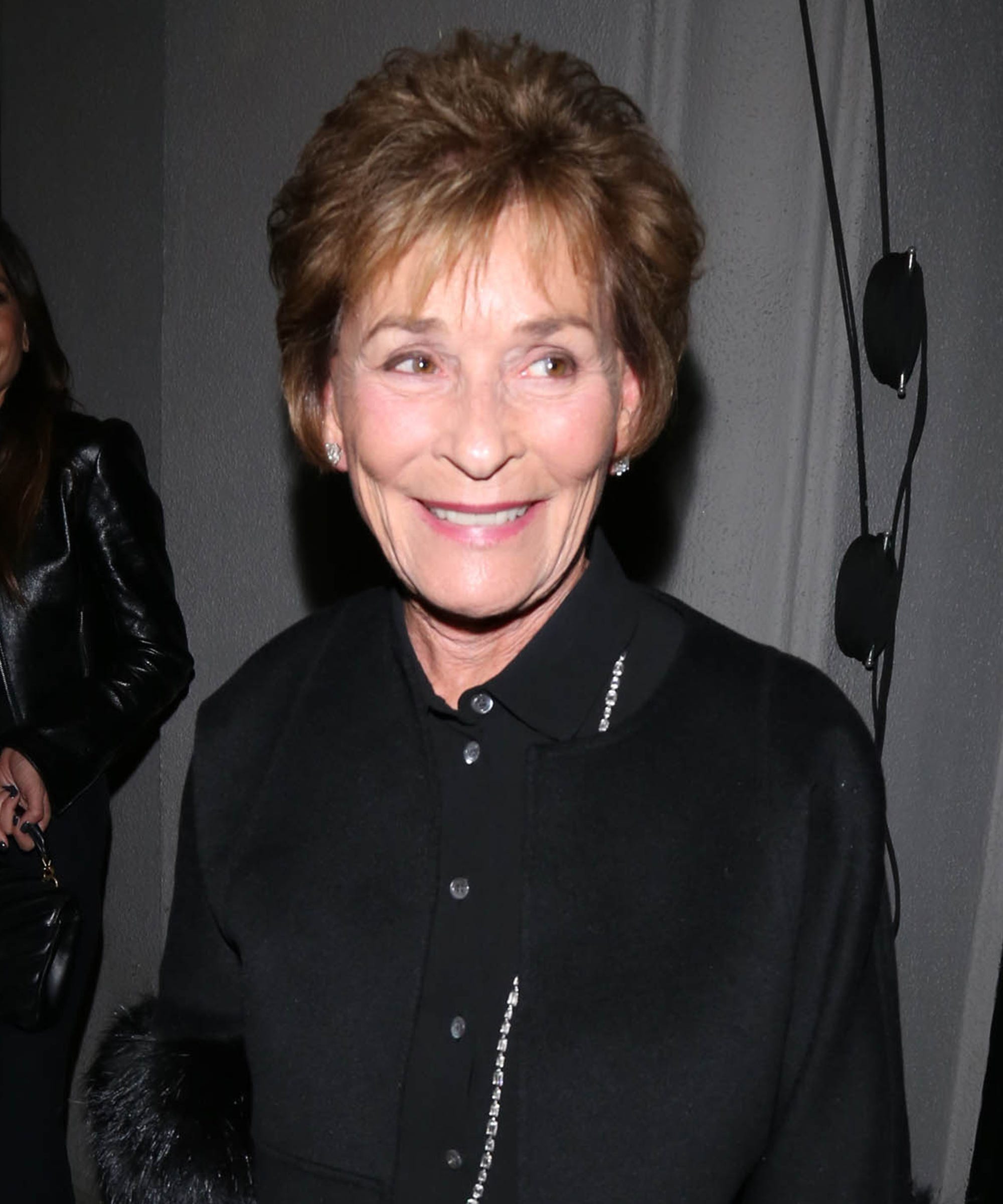 judge judy has a new hair look & fans are freaking out