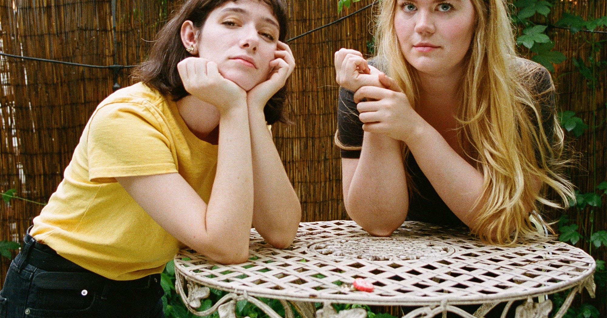 Daisy The Great Dips Music Video Premiere