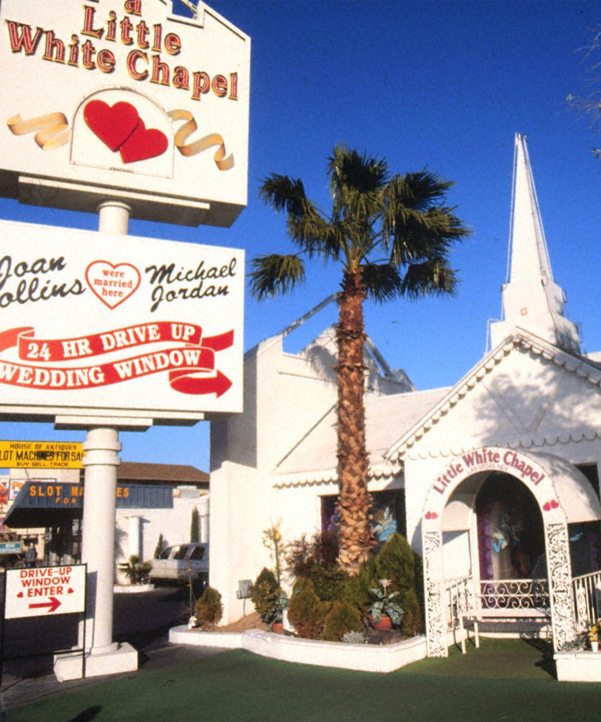 Joe Jonas and Sophie Turner: Married at Las Vegas Chapel