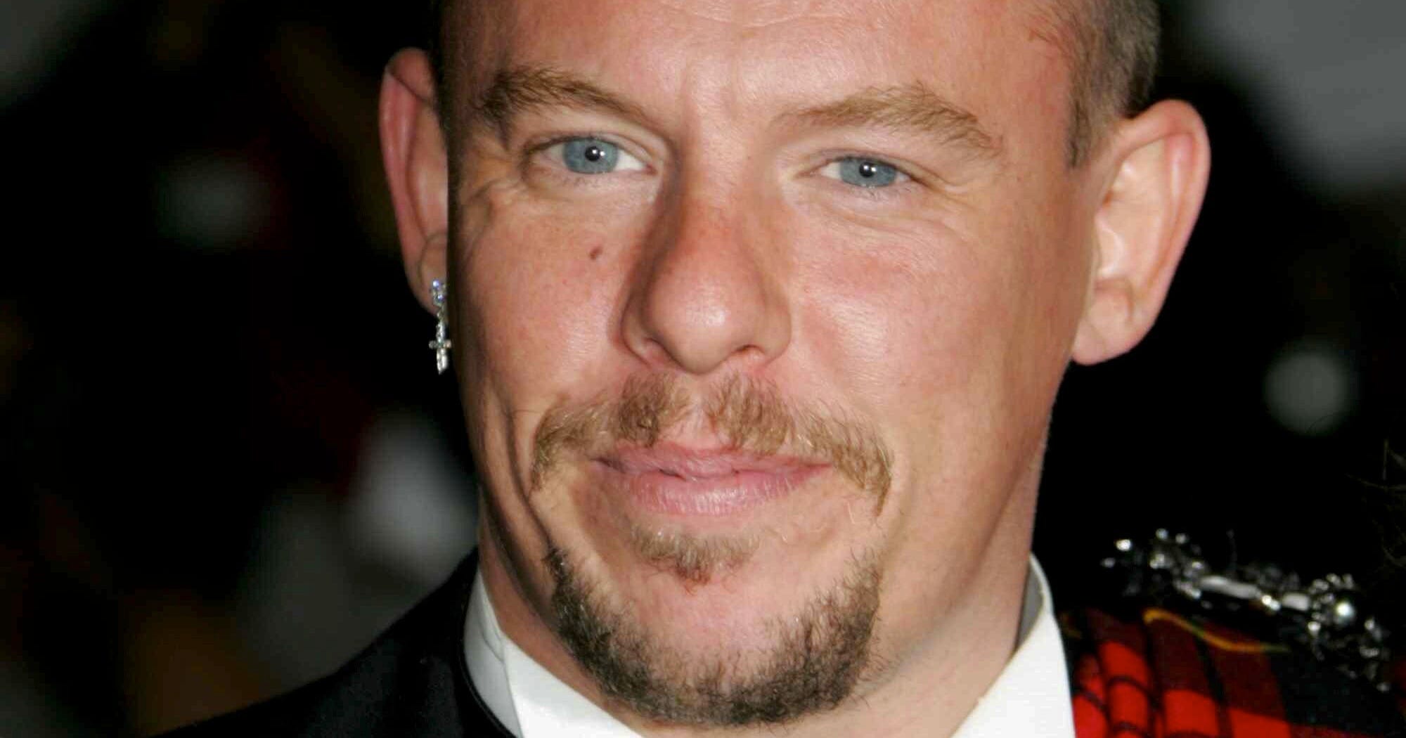 alexander mcqueen age - Ilustrasi 3