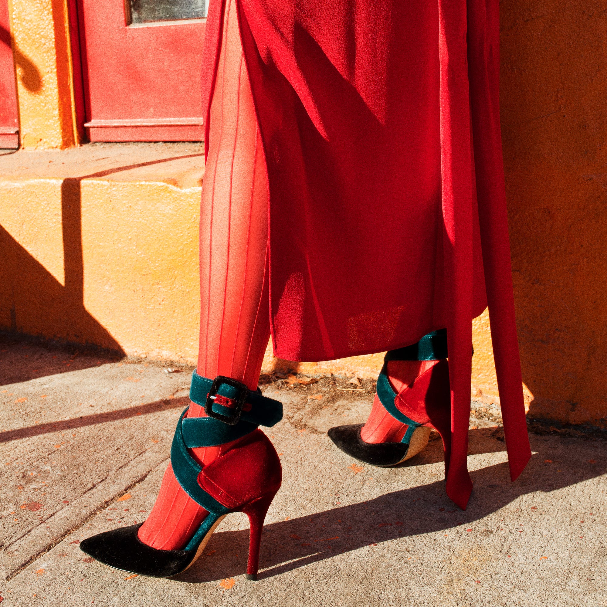 colored tights outfits