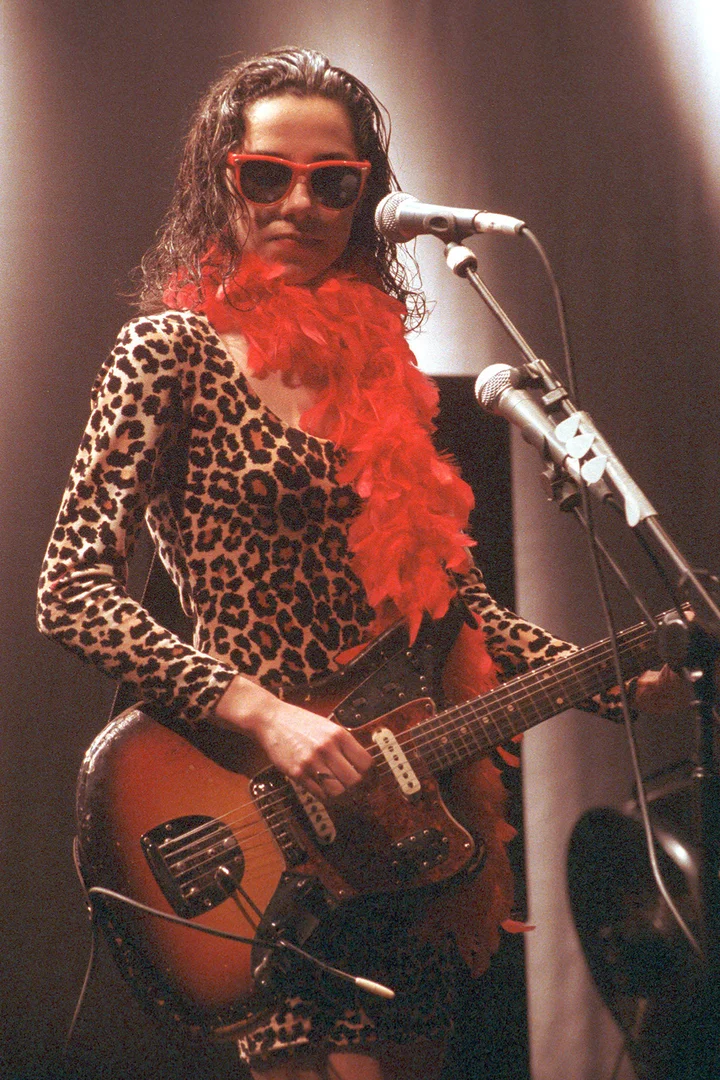 pj harvey red dress PJ Harvey Best Style On Stage Looks
