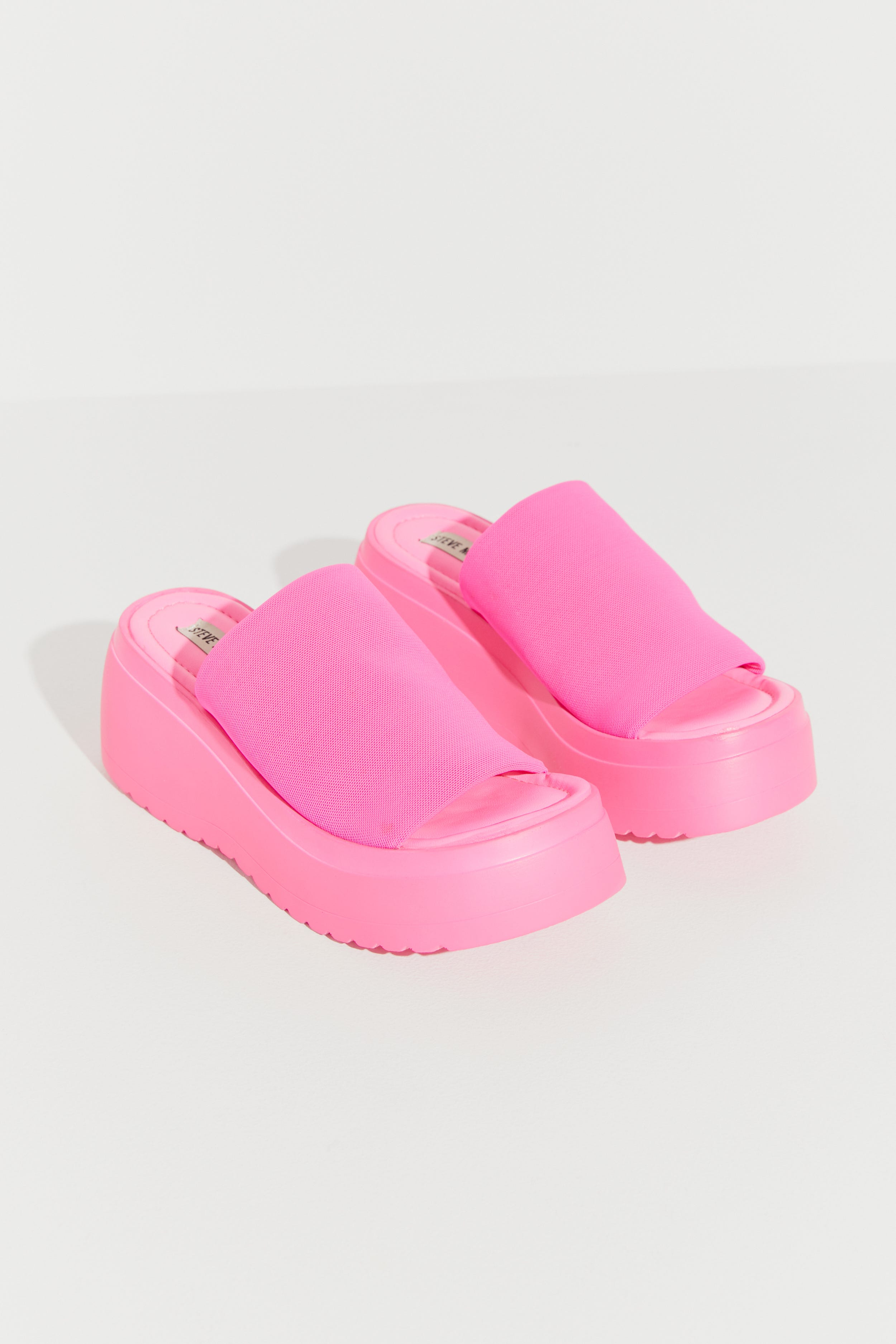 steve madden platform flip flops