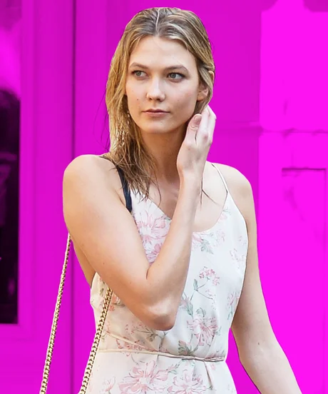 karlie kloss maxi dress Karlie Kloss Black One Shoulder High Split Evening Gown Gold Obsession  Party Dress