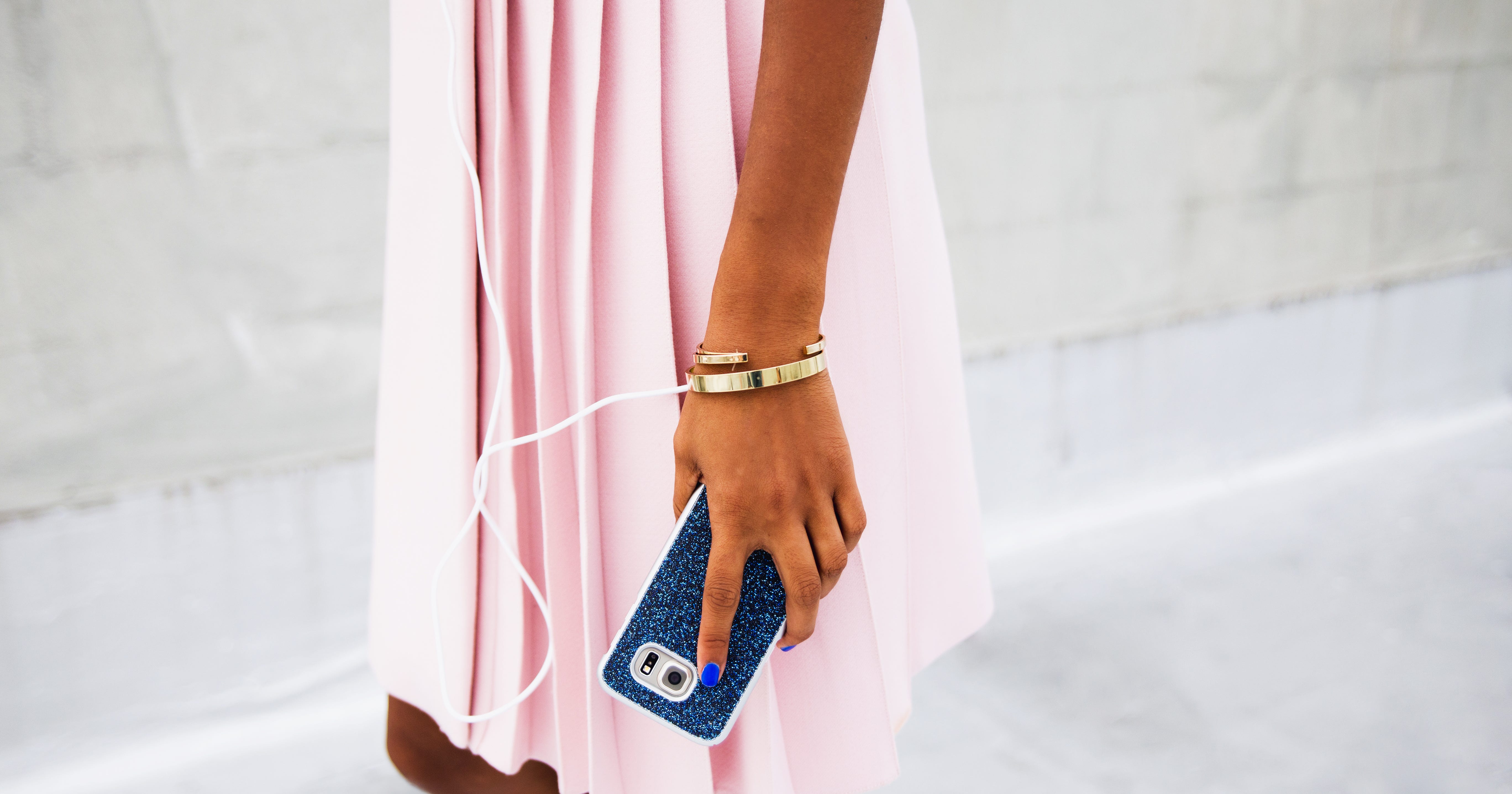 Best Travel Gadgets & Tech Essentials For Vacation 2019