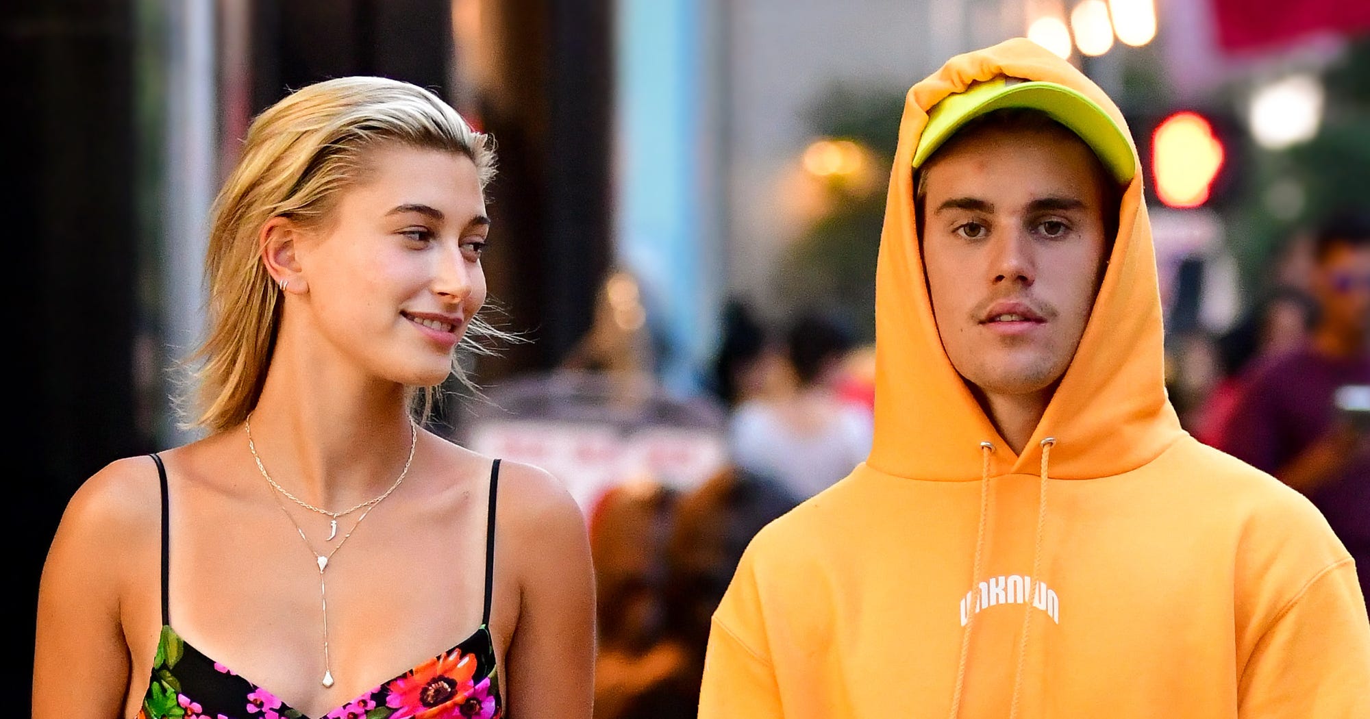 Justin Bieber Leaves Thirsty Comment About Hailey On IG(00)