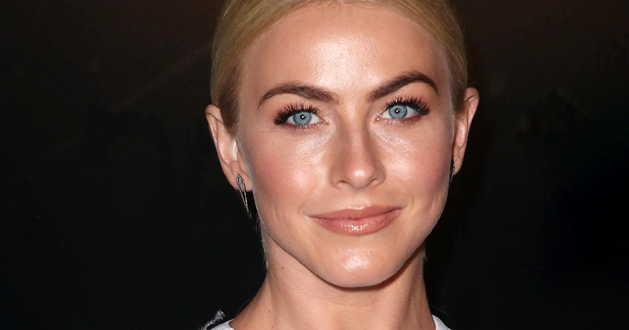 Julianne Hough Short Bob Haircut Is A Totally New Look julianne-hough-short-bob-haircut-is-a-totally-new-look