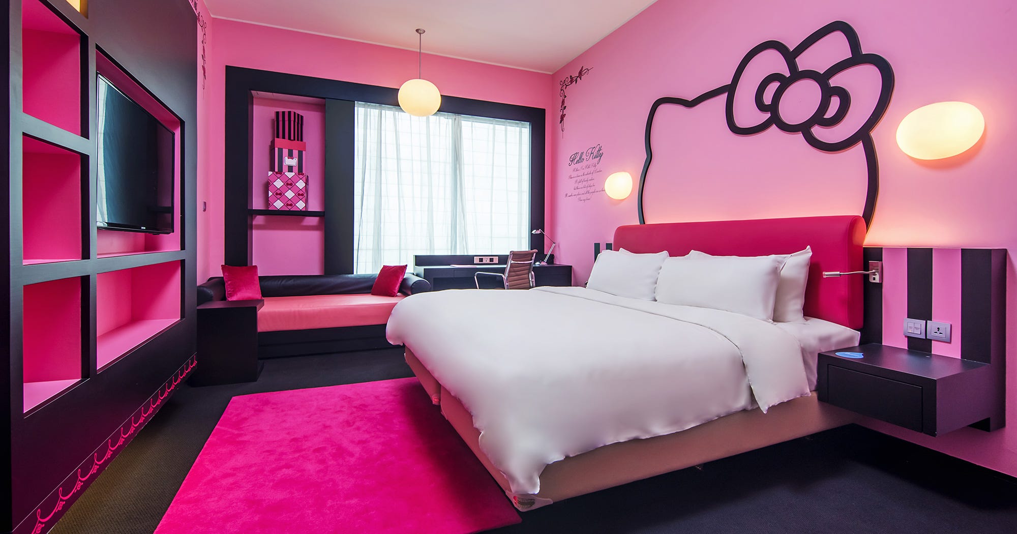 Hello Kitty Cafe, Sanrio Puroland Travel Destinations