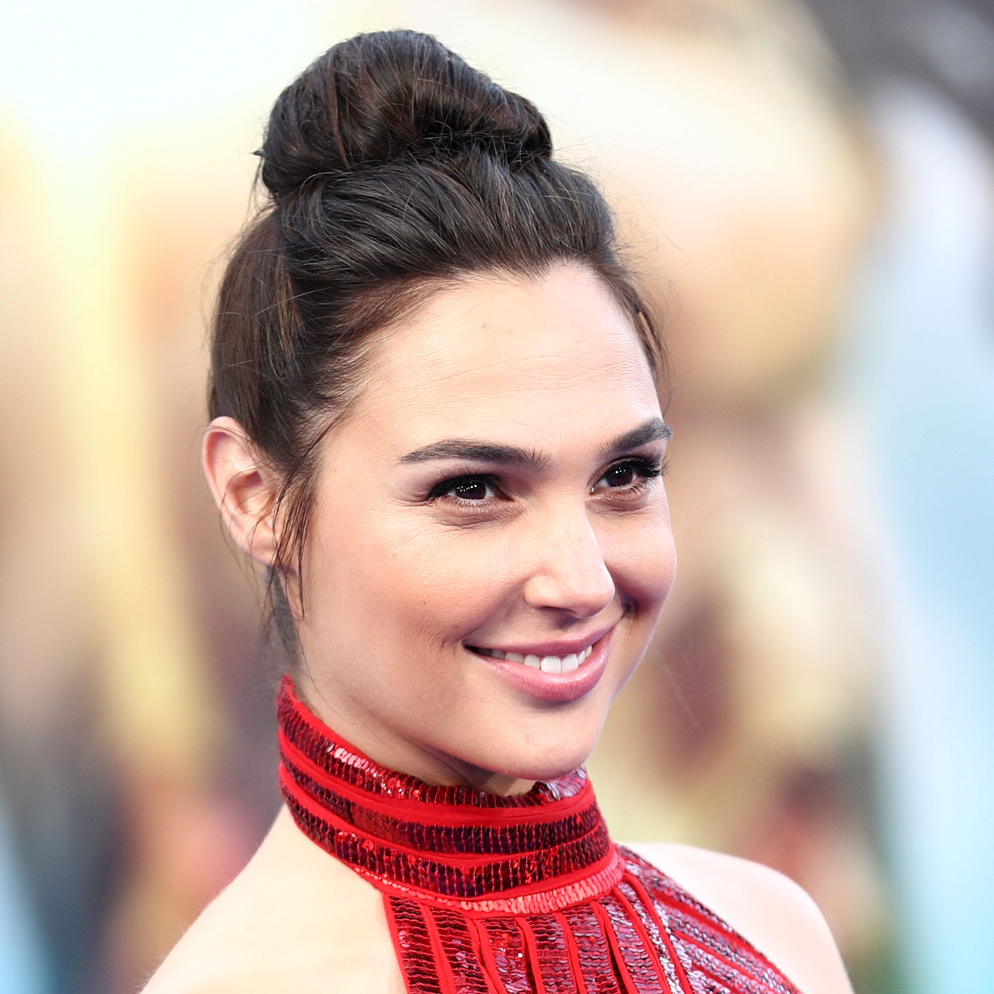 Wonder Woman Gal Gadot Singing Musical