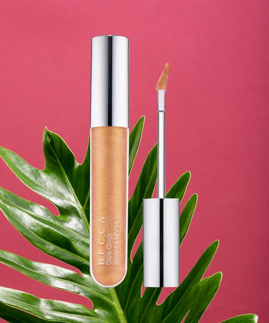 Lip Gloss Is The New Makeup Trend For Wedding Season