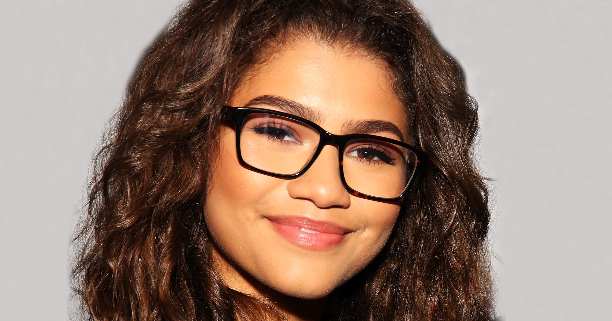 Zendaya Valentines Day Plans - Mom Tutorial Makeup