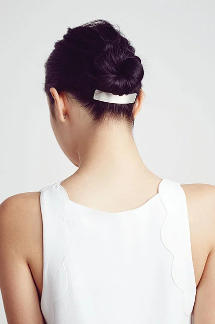 Chloe + Isabel Baguette Hair Clip Chloe + Isabel | Accessories | Chloe Isabel Tassel Hair Clip  main image 4