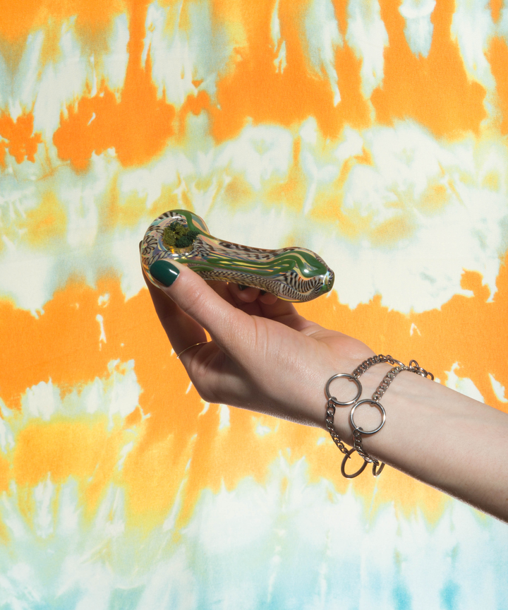 classy clouds smoke vape & wellness reviews Clearing the Air: Secondhand Marijuana Smoke Poses Risks for Kids main image 0